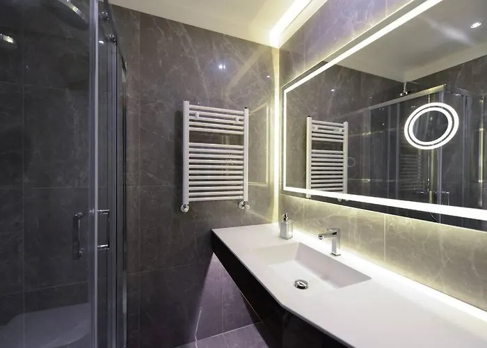 The Frattina - Luxury Serviced * Rome